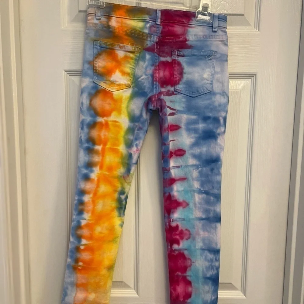 Tie dyed Vineyard Vines Girls stretch Jeans